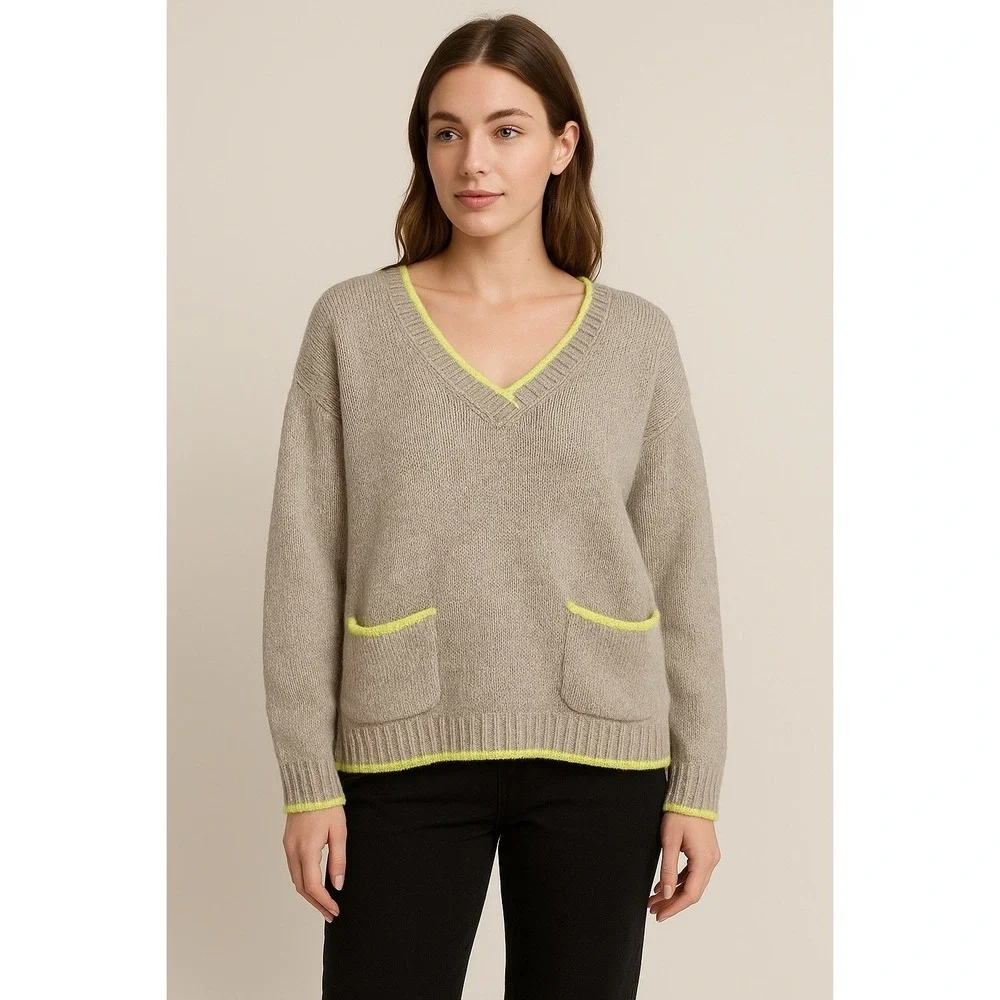 Beige Thick Sweater with Lime Green Trim Sz M